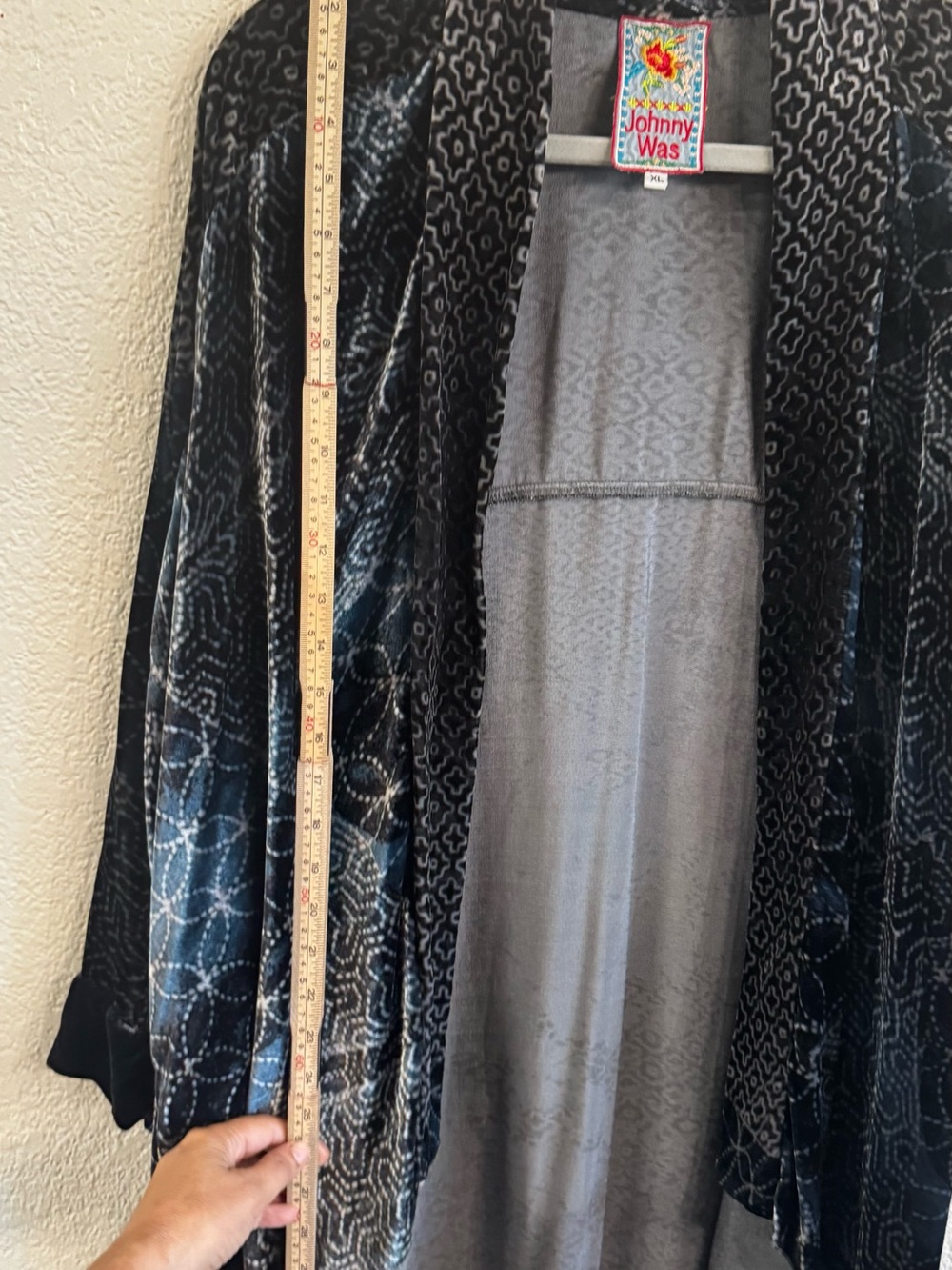 Johnny Was BOHO-LUXE Kimono XL and Silver Velvet Open Front Draped Cardigan - Picture 4 of 10